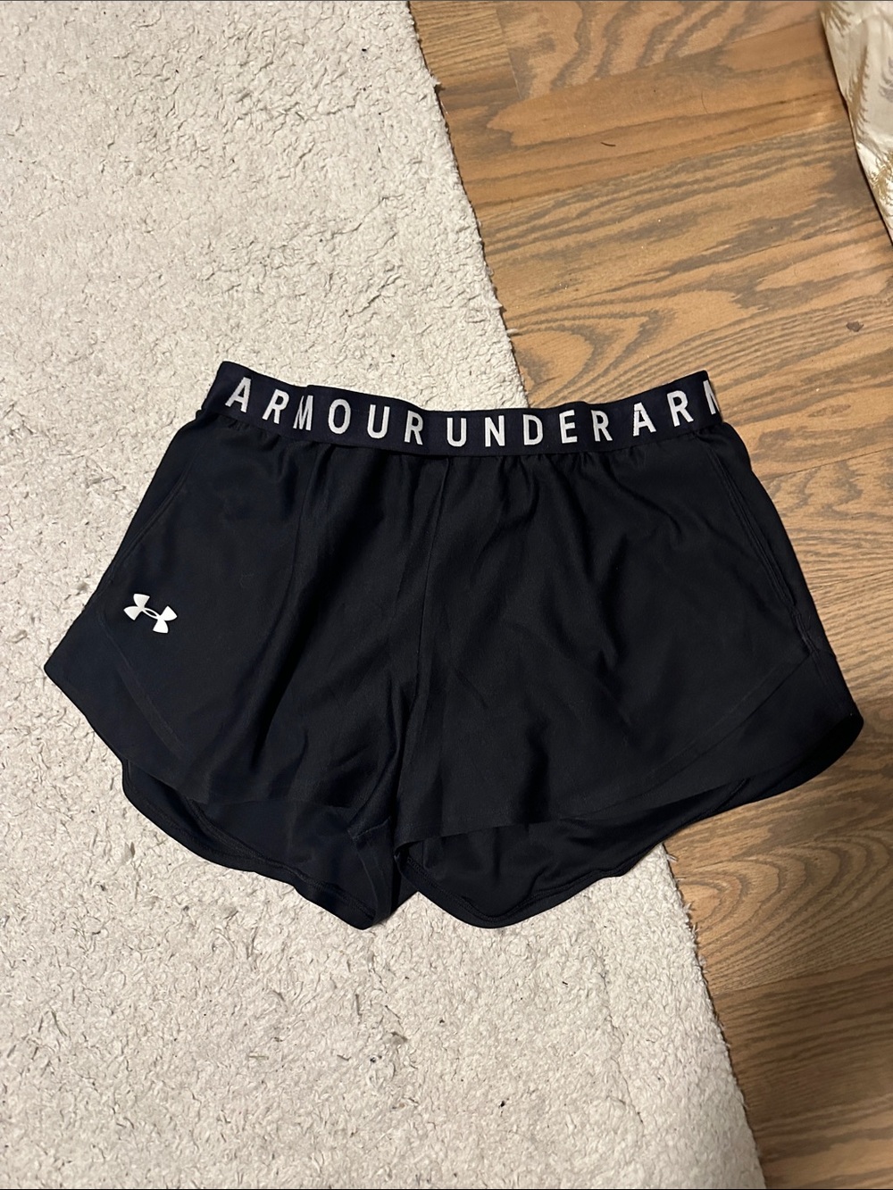 Under Armour Black Women's Athletic Shorts with Branded Elastic Waistband